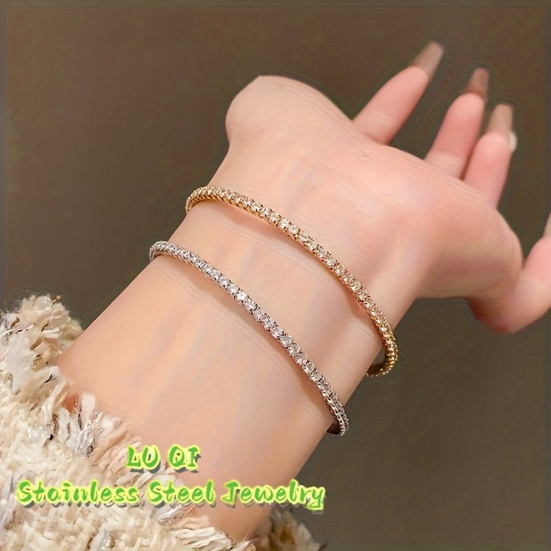 Women's Delicate Stainless Steel Circular Design Bracelet